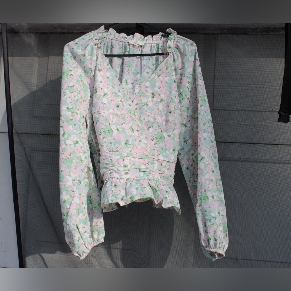 Entro Large Long Sleeve Top